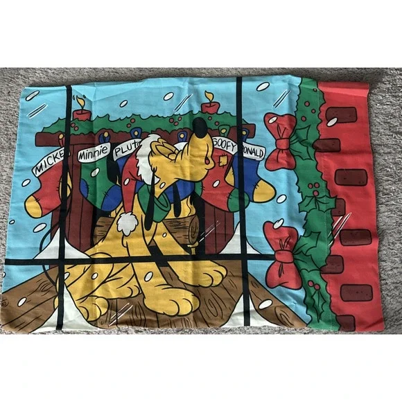 Mickey's And Friends Holiday Christmas Bedding Set